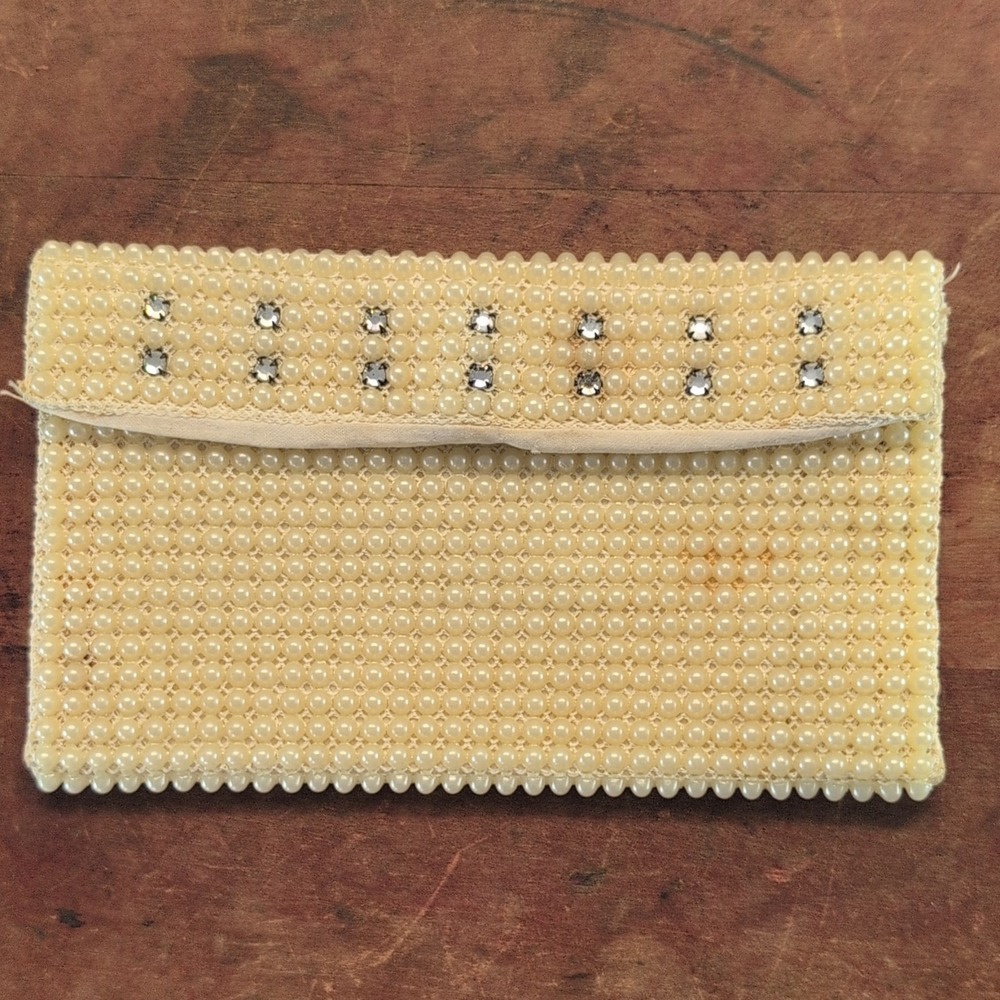 Vintage Women's Ivory Synthetic Faux Pearl Beaded Clutch Wallet Snap